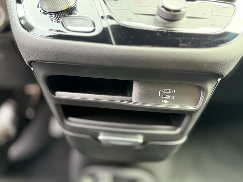 2026 Chrysler Pacifica Select - Photo 23