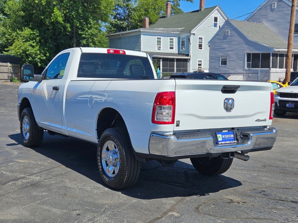 2024 Ram 2500 Tradesman photo 3