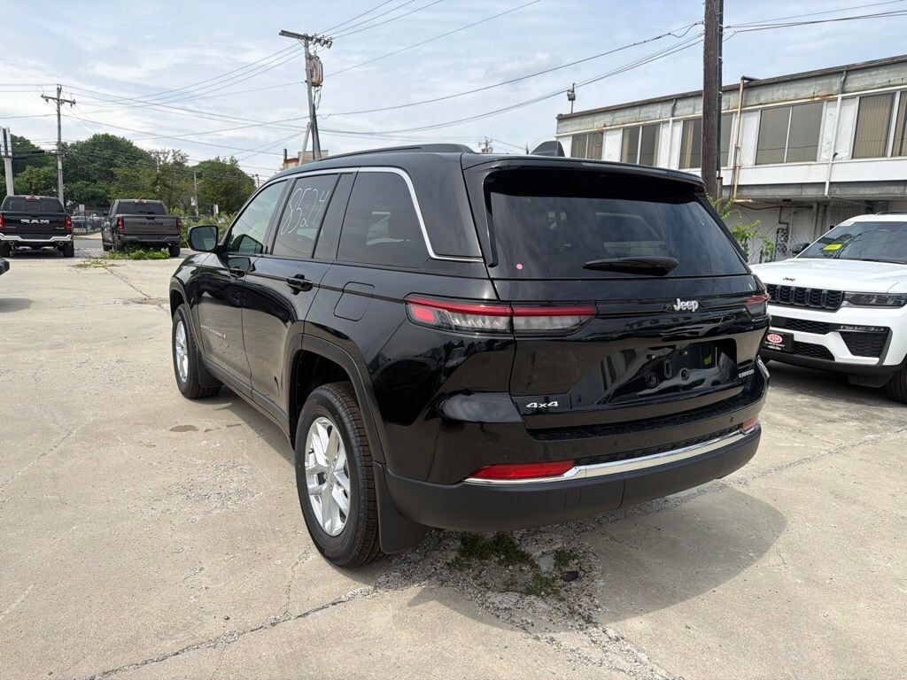 New 2026 Jeep Grand Cherokee Laredo X Sport Utility