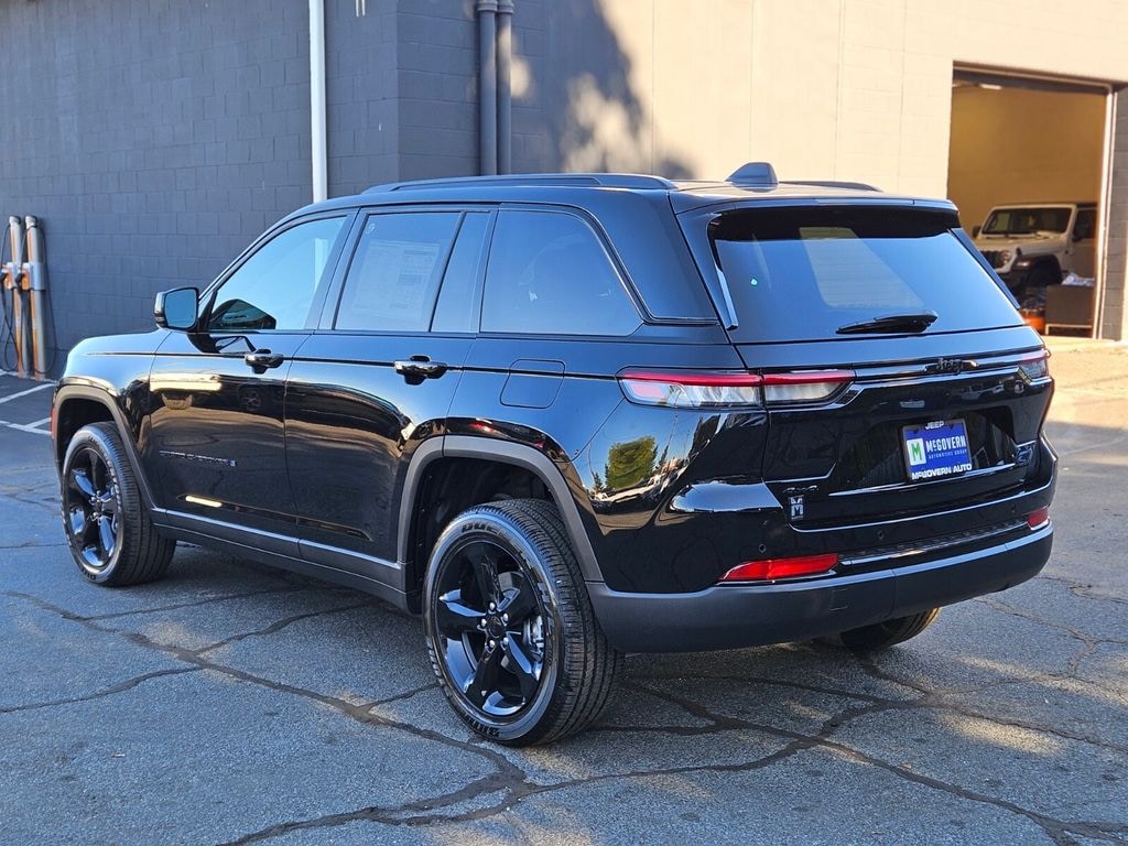New 2025 Jeep Grand Cherokee Altitude X Sport Utility