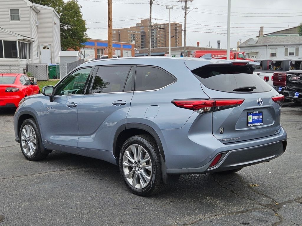 Used 2021 Toyota Highlander Hybrid Limited SUV