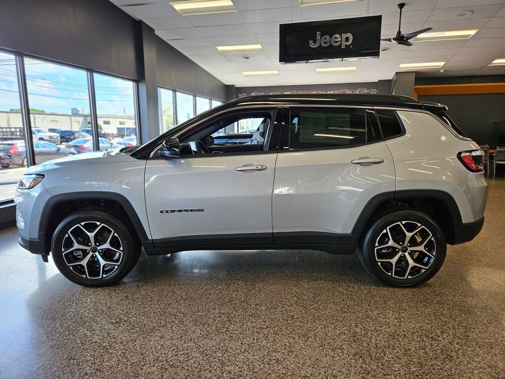 2025 Jeep Compass Limited photo 2
