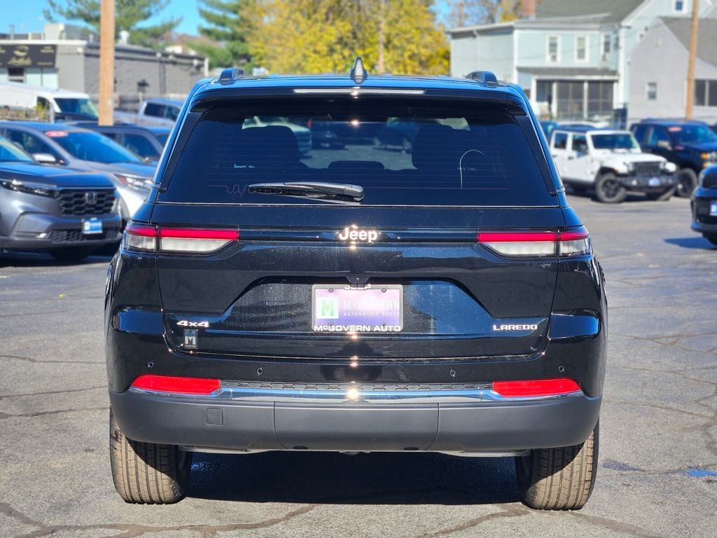 New 2025 Jeep Grand Cherokee Laredo X Sport Utility