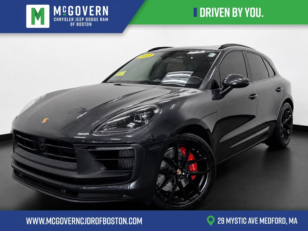 2023 Porsche Macan GTS's photo