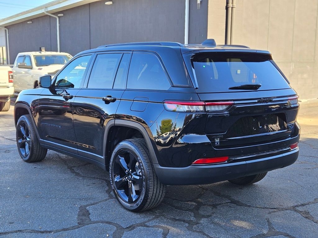 New 2025 Jeep Grand Cherokee Altitude X Sport Utility