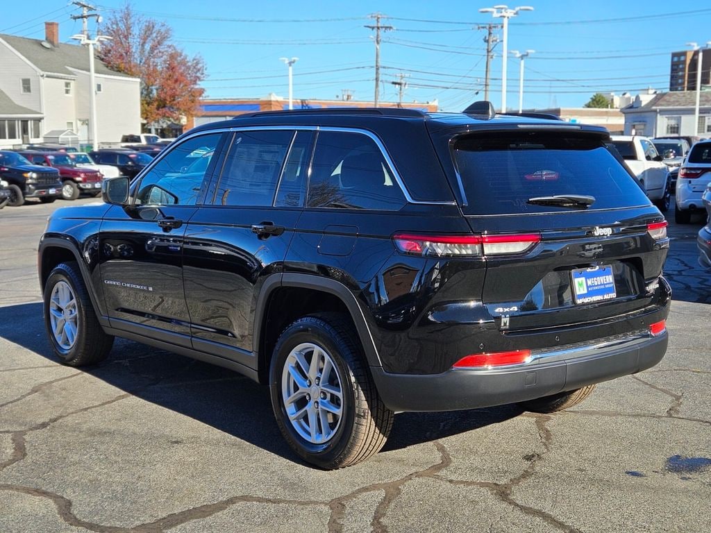 New 2025 Jeep Grand Cherokee Laredo X Sport Utility
