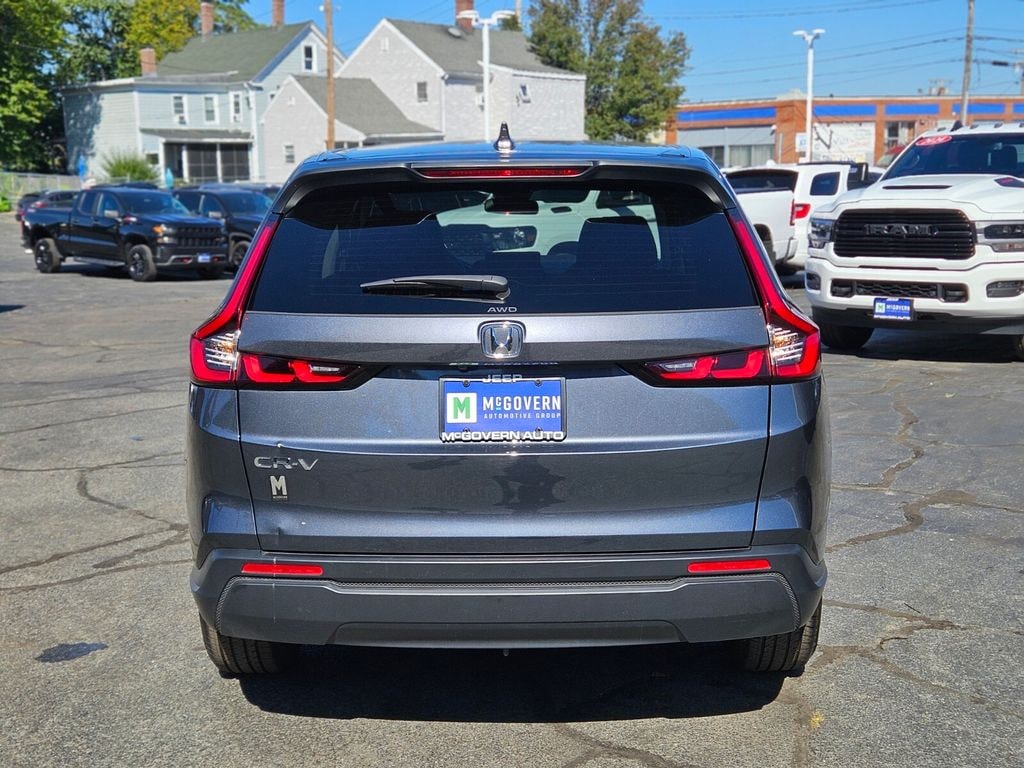 Used 2025 Honda CR-V LX SUV