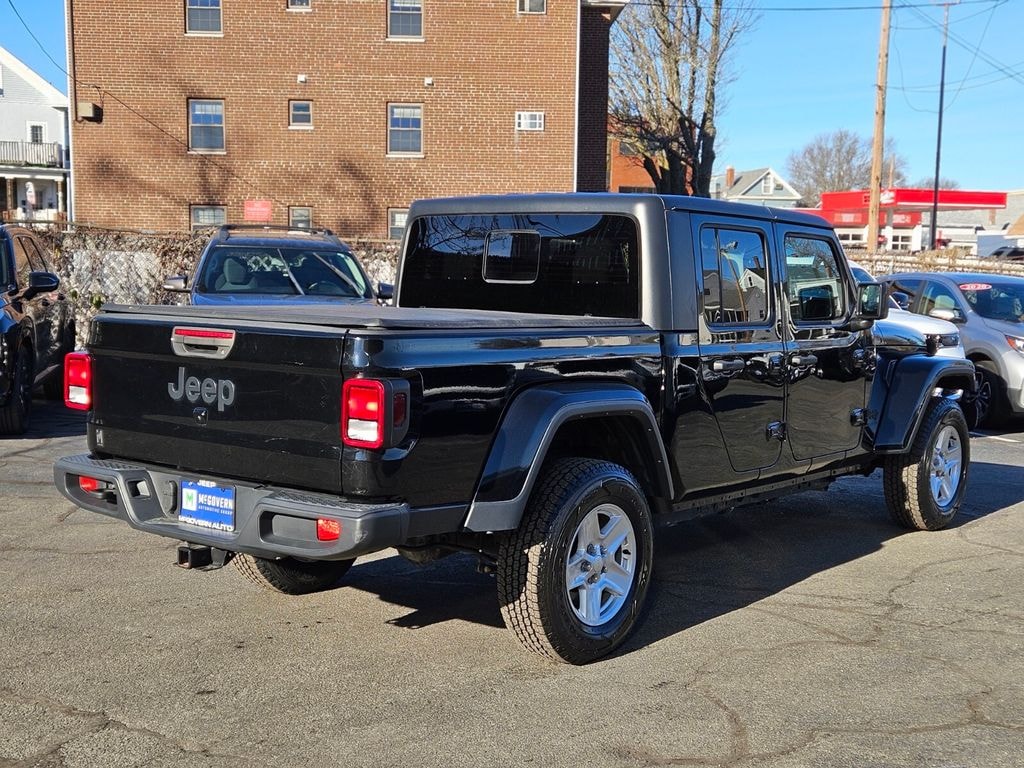 Used 2022 Jeep Gladiator Sport Truck Crew Cab