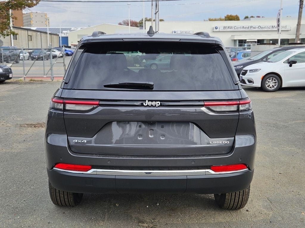 New 2025 Jeep Grand Cherokee Laredo X Sport Utility