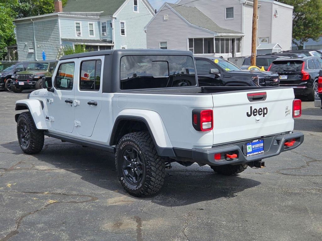 Used 2022 Jeep Gladiator Sport Truck Crew Cab