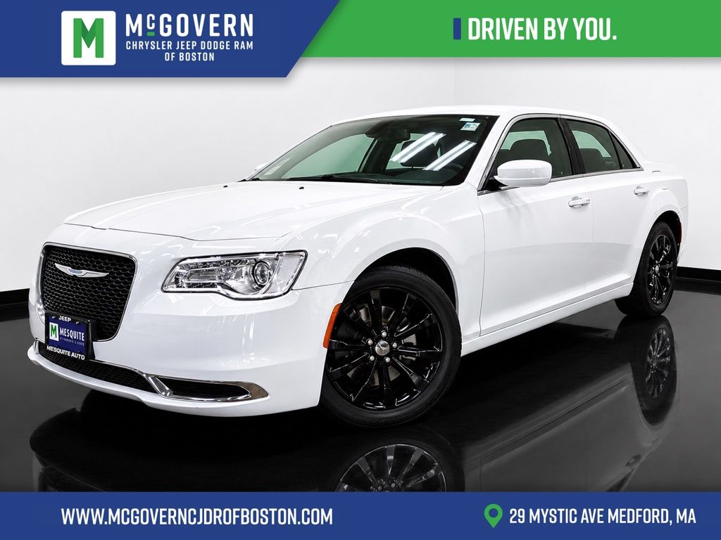 2017 Chrysler 300 Limited AWD's photo