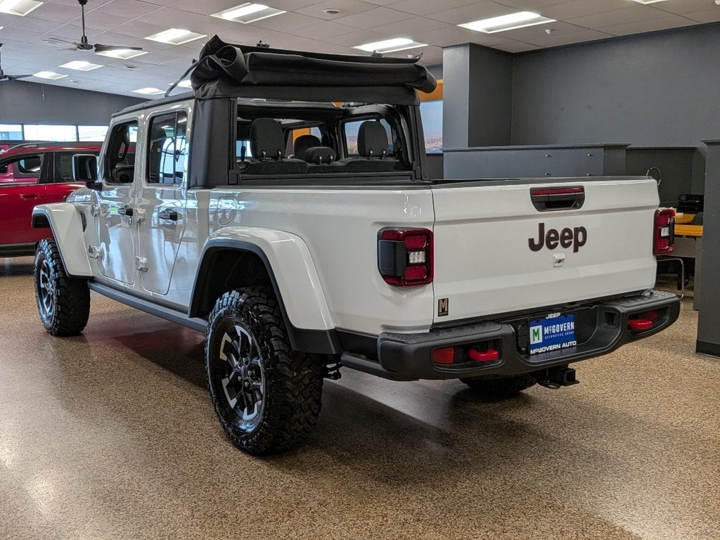 2026 Jeep Gladiator Rubicon - Photo 2