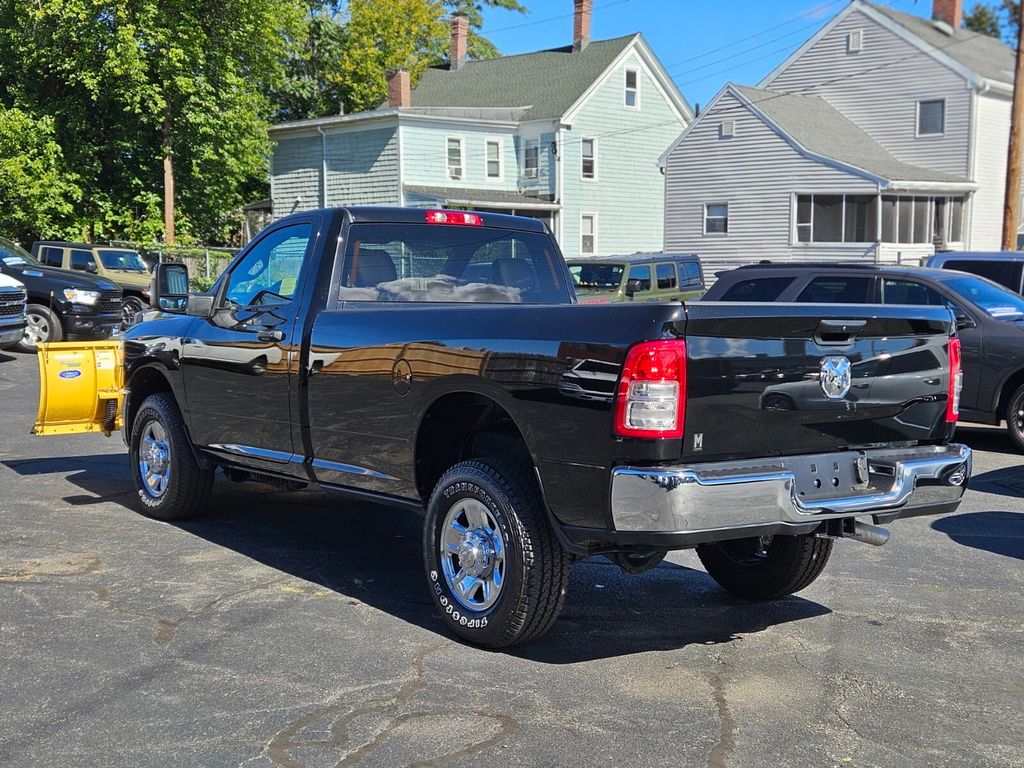 2024 Ram 2500 Tradesman photo 2