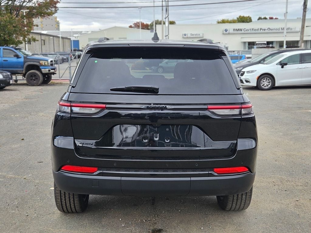 New 2025 Jeep Grand Cherokee Altitude X Sport Utility