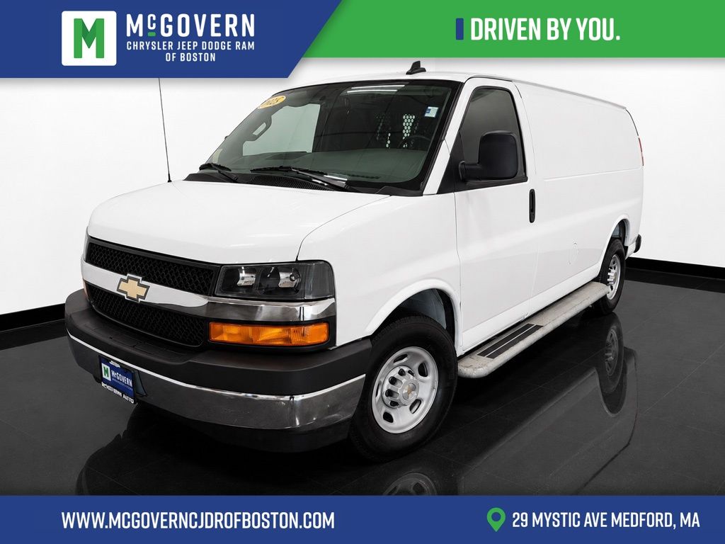 2025 Chevrolet Express 2500 Work Van HD's photo