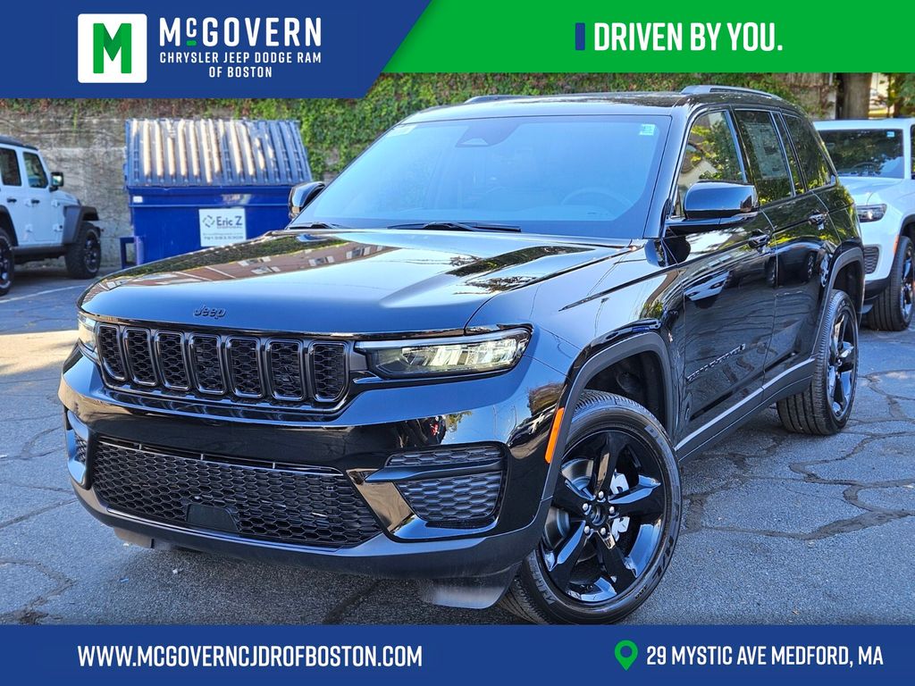 2025 Jeep Grand Cherokee Altitude's photo