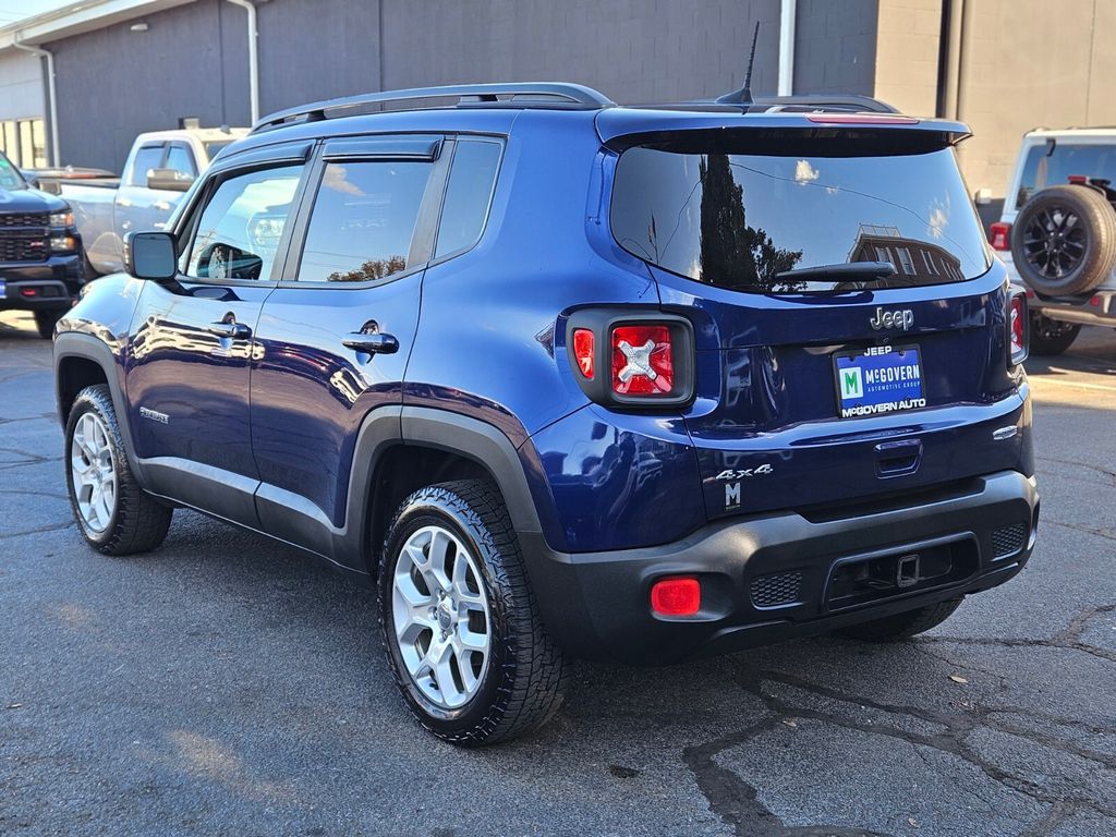 2018 Jeep Renegade Latitude North Edition photo 2