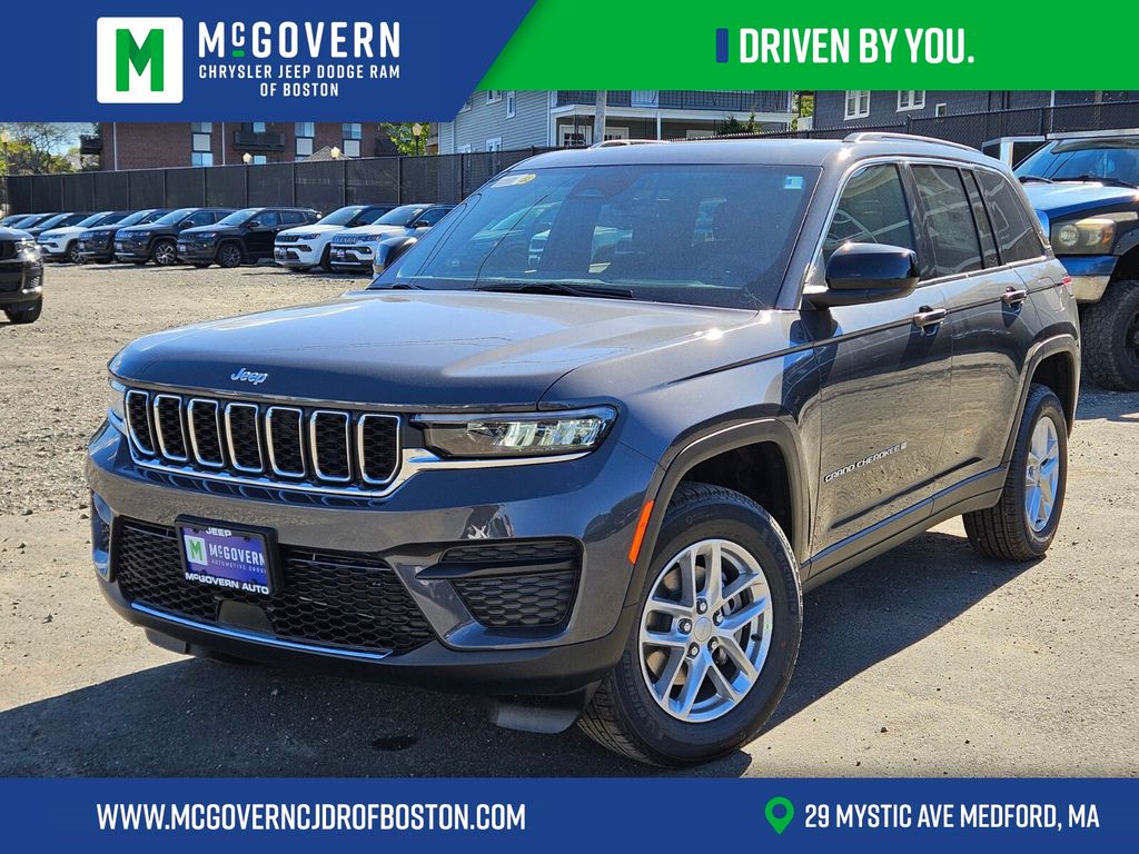 2025 Jeep Grand Cherokee Laredo's photo