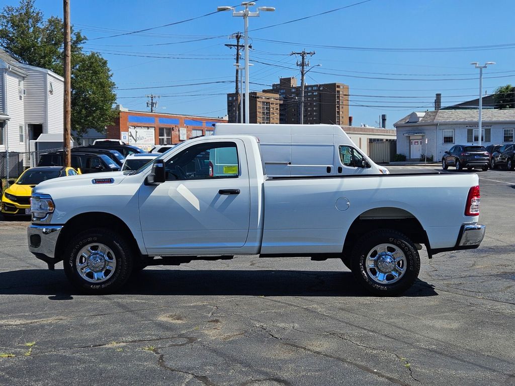 2024 Ram 2500 Tradesman photo 2