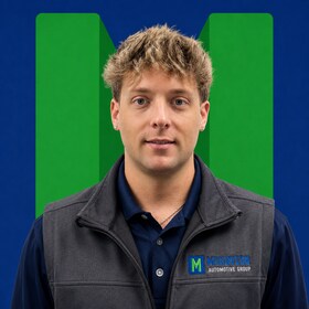 Staff member Matt Murphy  from ID_286005