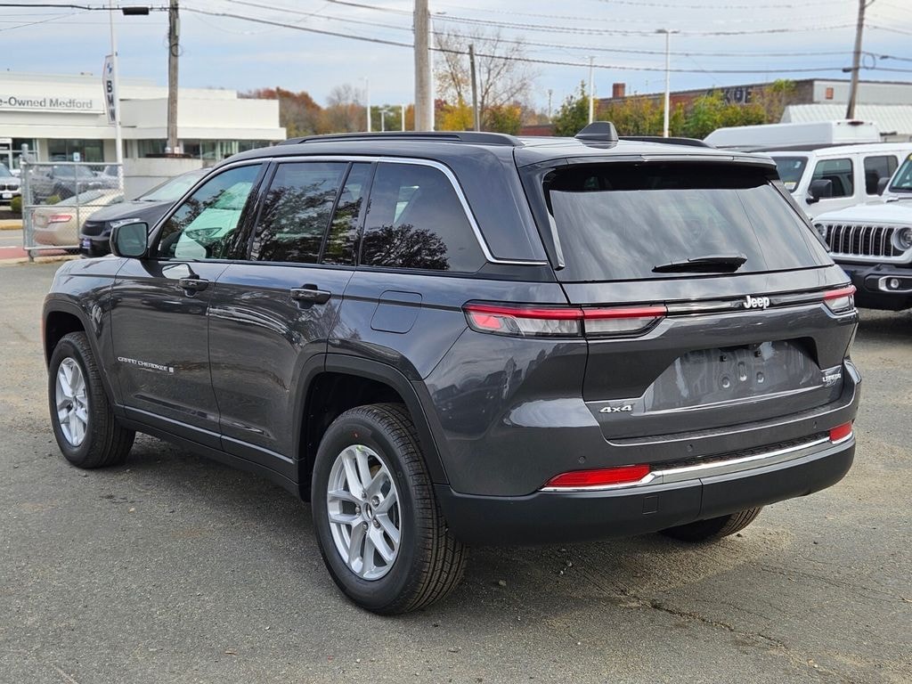 New 2025 Jeep Grand Cherokee Laredo X Sport Utility