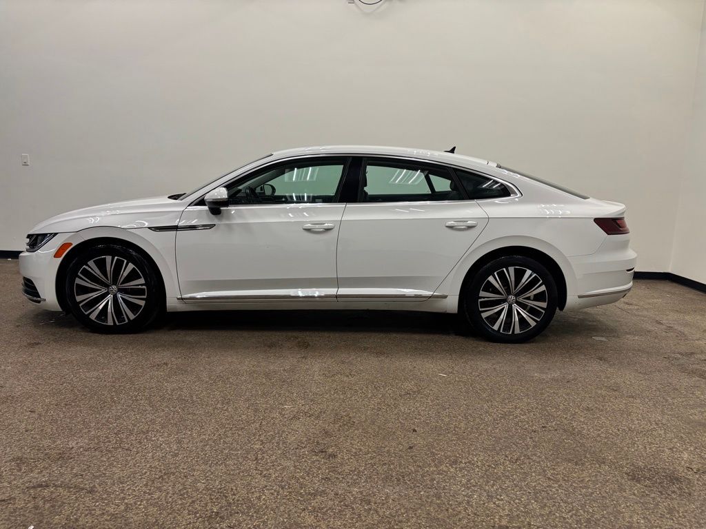 Used 2019 Volkswagen Arteon SE with VIN WVWBR7AN9KE008282 for sale in Medford, MA