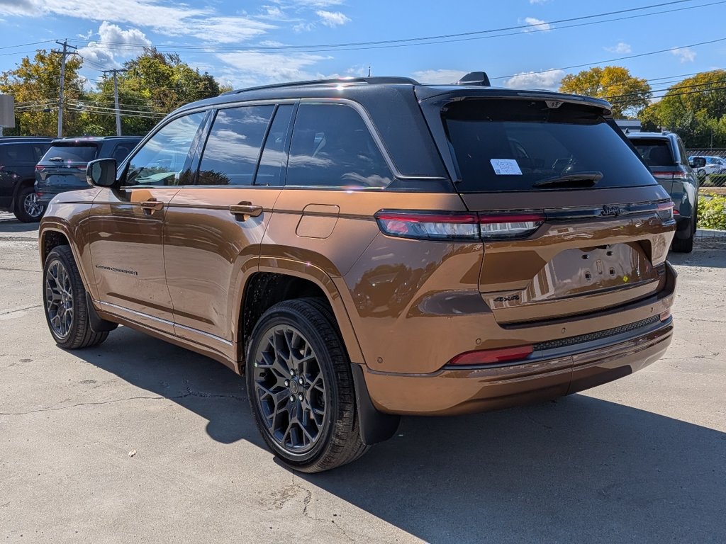 New 2027 Jeep Grand Cherokee Summit Sport Utility