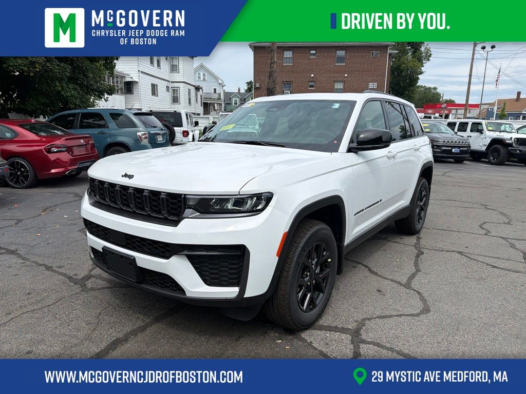 2026 Jeep Grand Cherokee LAREDO ALTITUDE 4X4