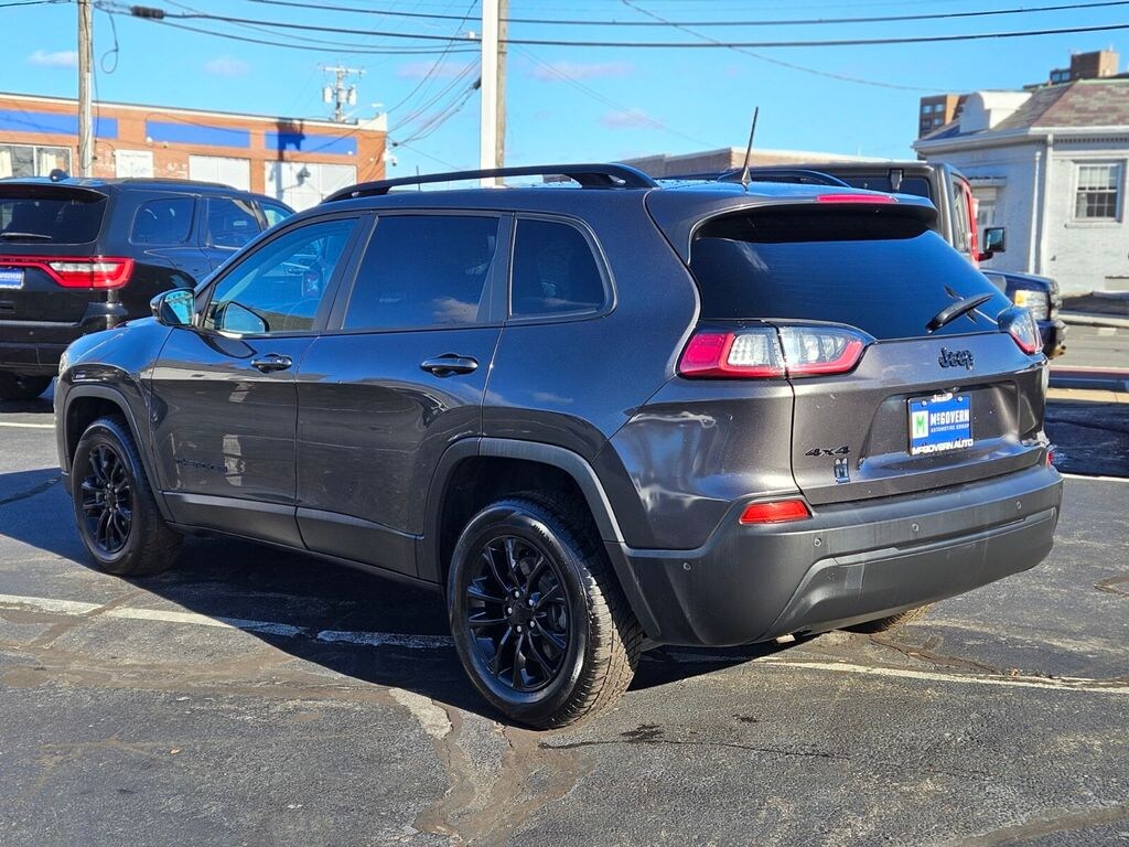 Used 2023 Jeep Cherokee Altitude Lux SUV