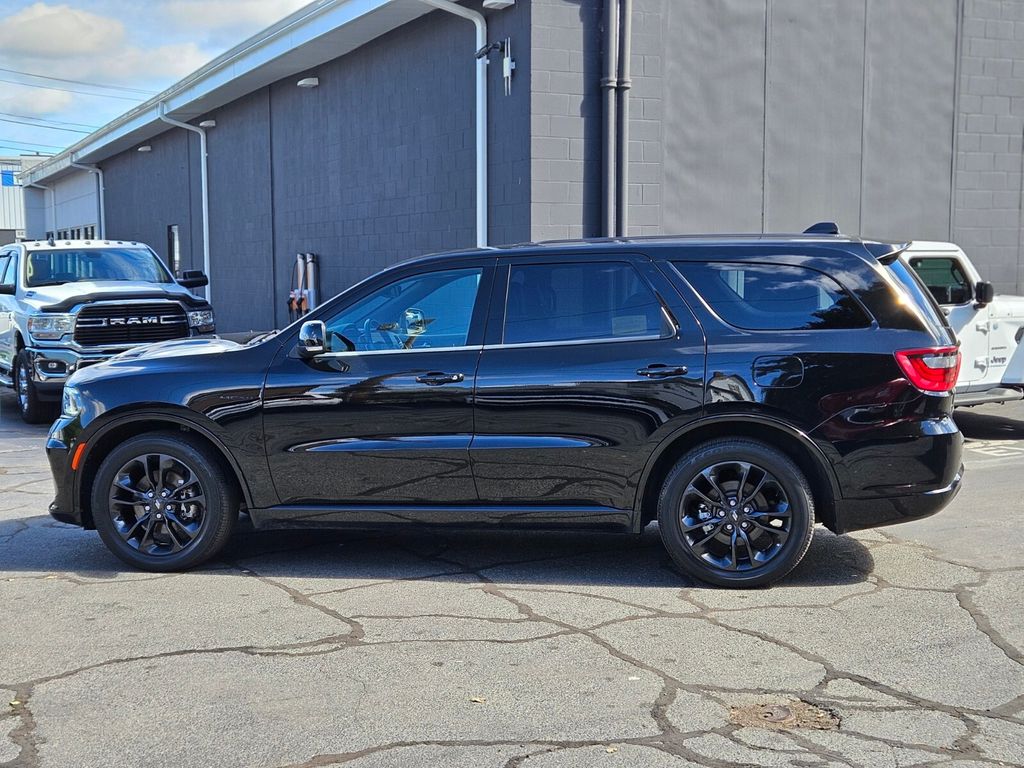 2022 Dodge Durango R/T photo 2