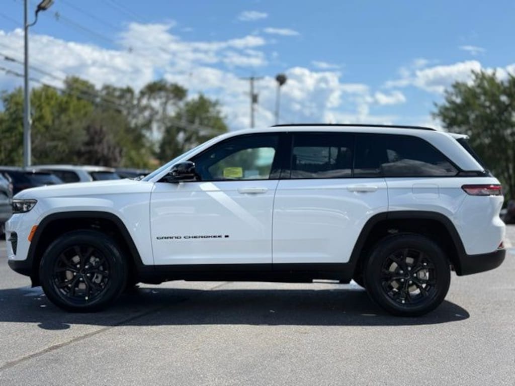 New 2025 Jeep Grand Cherokee Altitude X Sport Utility