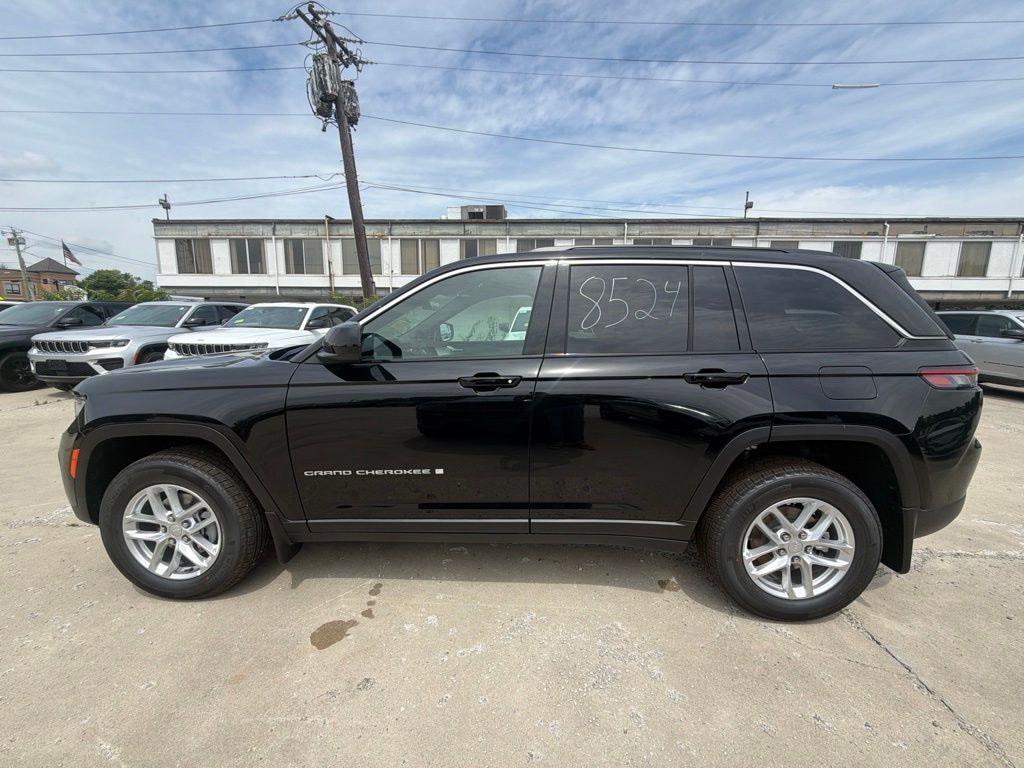 New 2026 Jeep Grand Cherokee Laredo X Sport Utility