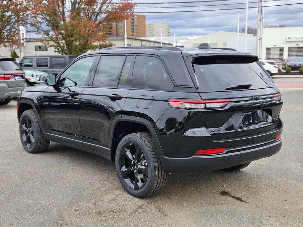 New 2025 Jeep Grand Cherokee Altitude X Sport Utility
