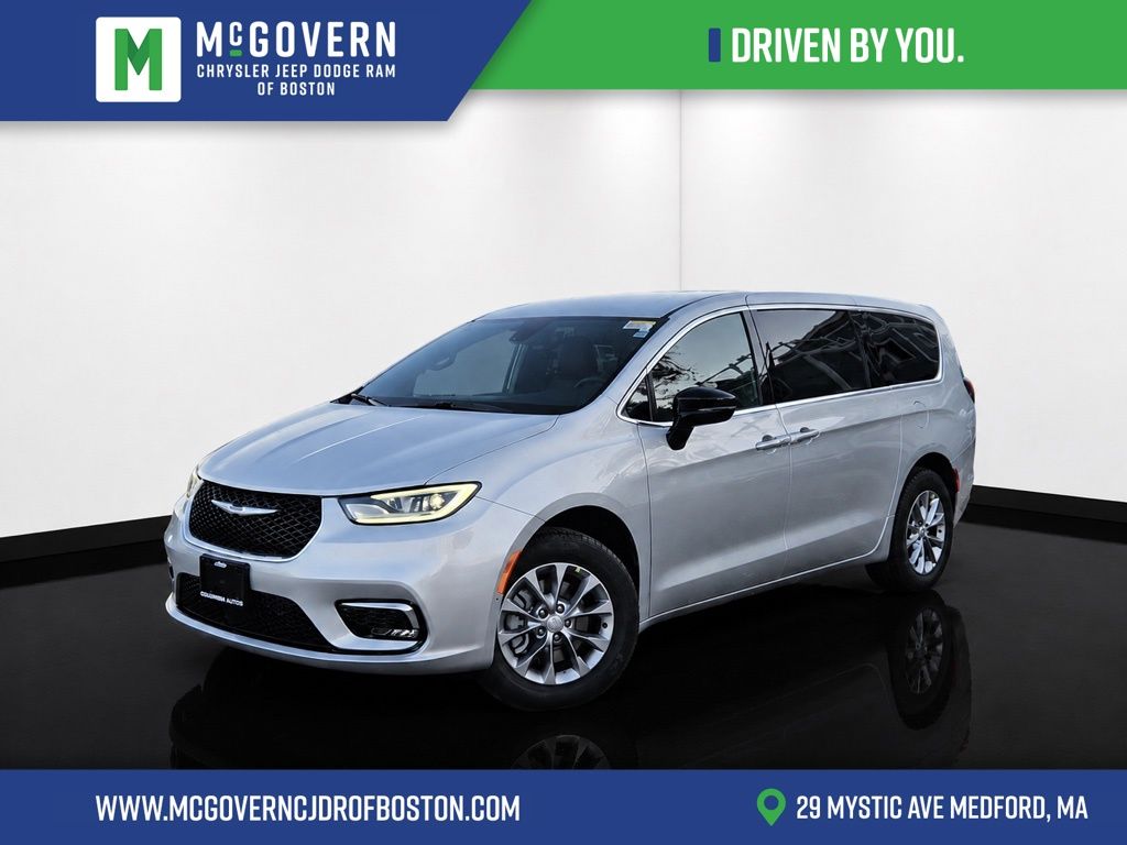 2026 Chrysler Pacifica Select AWD's photo