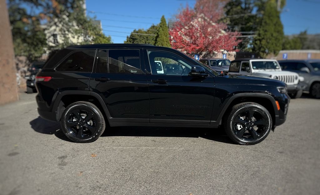 New 2025 Jeep Grand Cherokee Limited Sport Utility