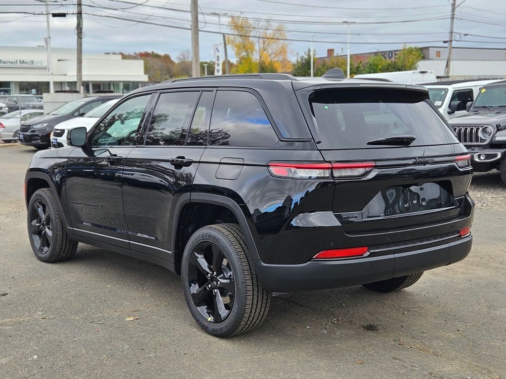 New 2025 Jeep Grand Cherokee Altitude X Sport Utility