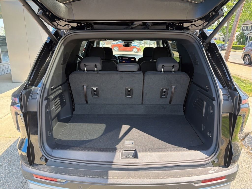 New 2026 Chevrolet Traverse LT SUV