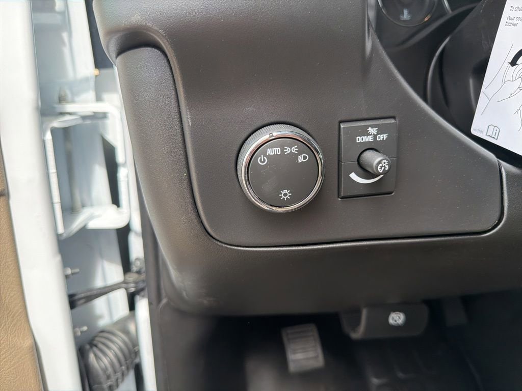 2026 Chevrolet Express Cargo Work Van - Photo 10