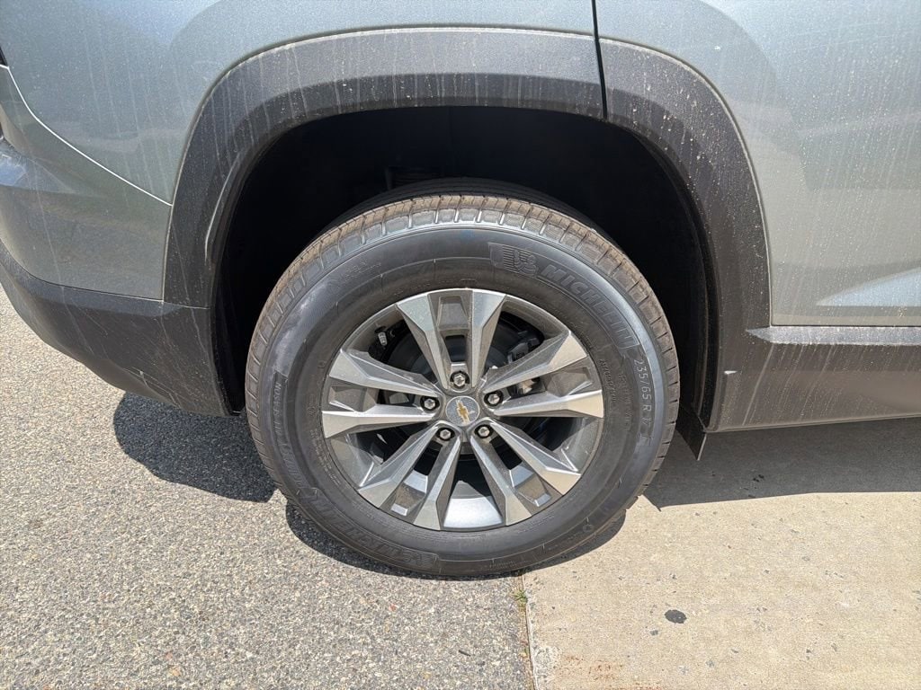 2026 Chevrolet Equinox LT - Photo 27