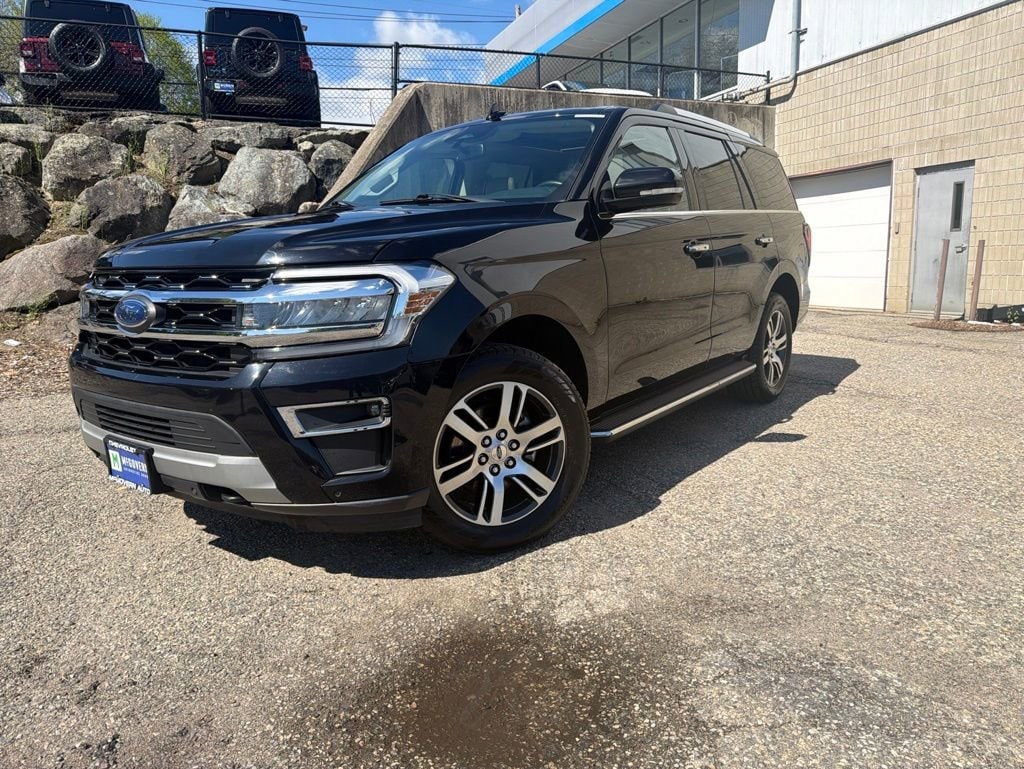 2023 Ford Expedition Limited 4X4's photo