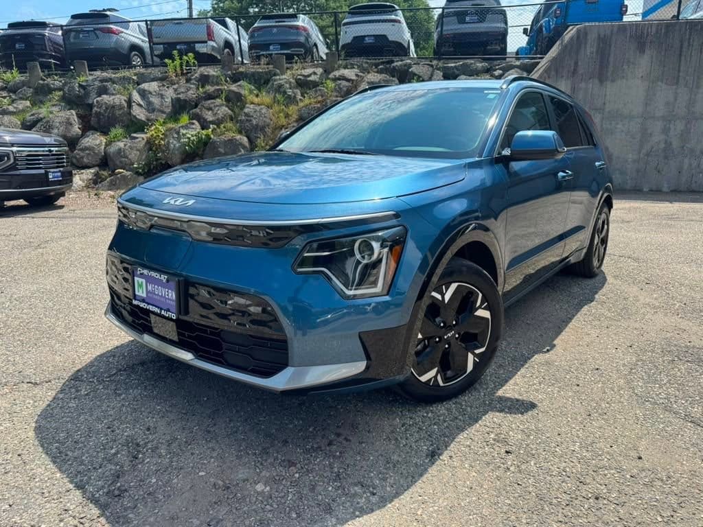 Used 2023 Kia Niro EV Wind