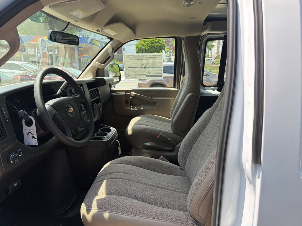 2026 Chevrolet Express Cargo Work Van - Photo 17