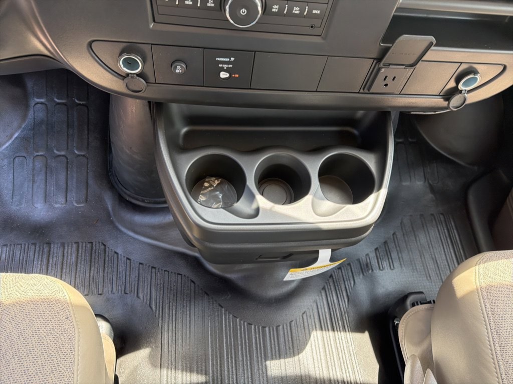 2026 Chevrolet Express Cargo Work Van - Photo 14