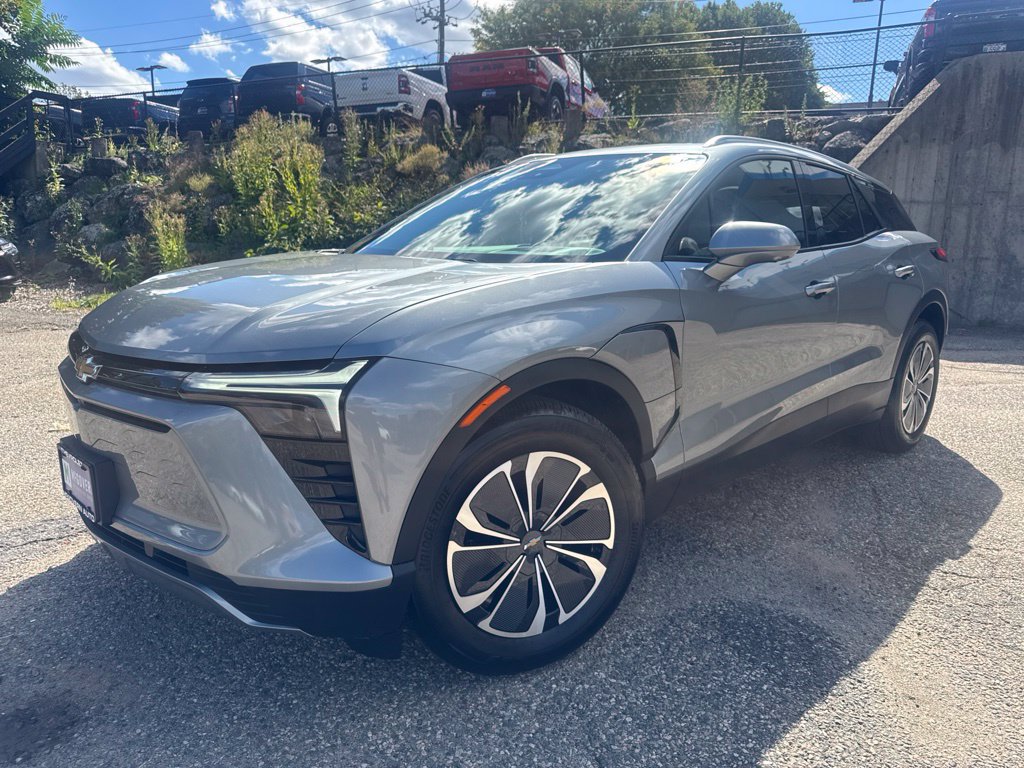 Used 2024 Chevrolet Blazer EV LT with VIN 3GNKDBRJ7RS221550 for sale in Arlington, MA