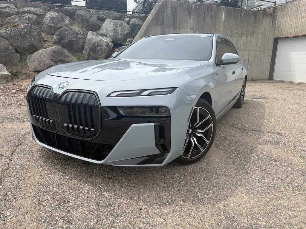 2025 BMW i7 eDrive50 Sedan's photo