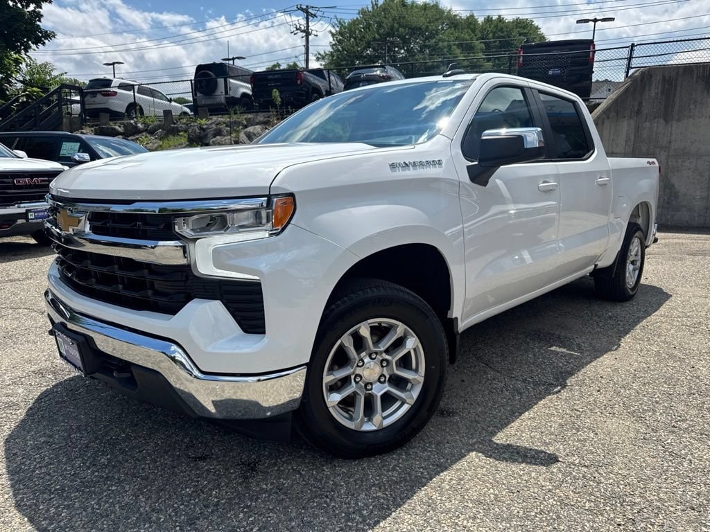 Used 2022 Chevrolet Silverado 1500 LT Truck