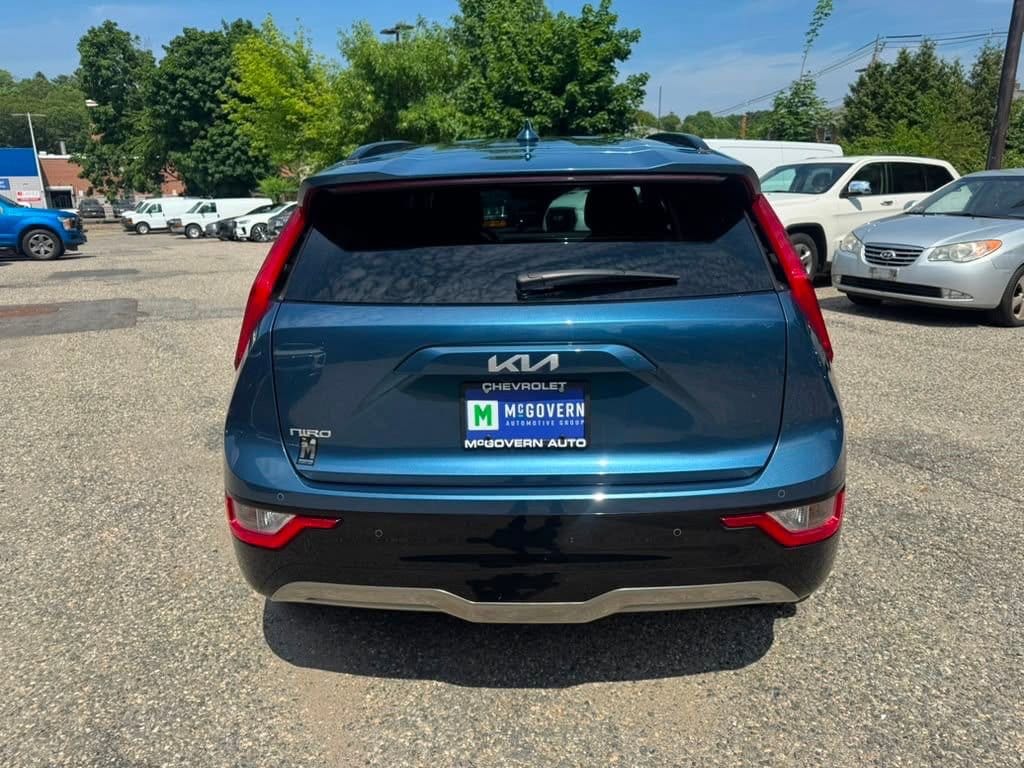 Used 2023 Kia Niro EV Wind