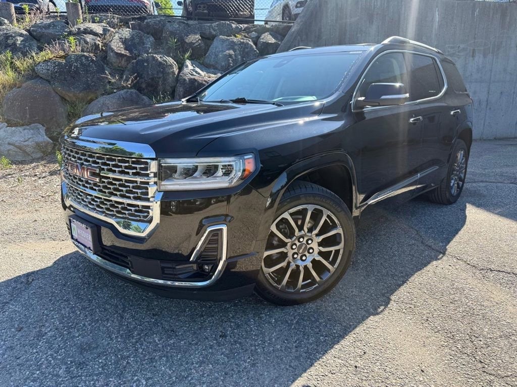 2023 GMC Acadia Denali AWD's photo