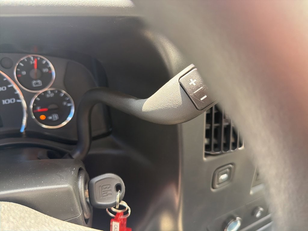 2026 Chevrolet Express Cargo Work Van - Photo 16