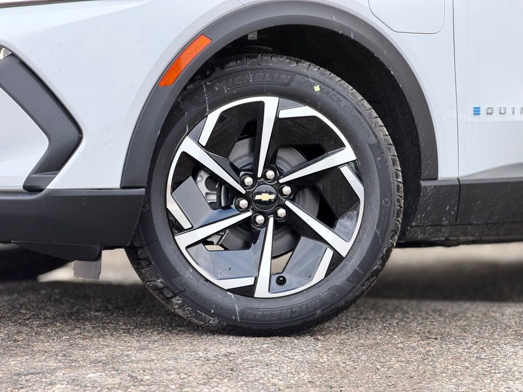 New 2026 Chevrolet Equinox EV LT 2 SUV